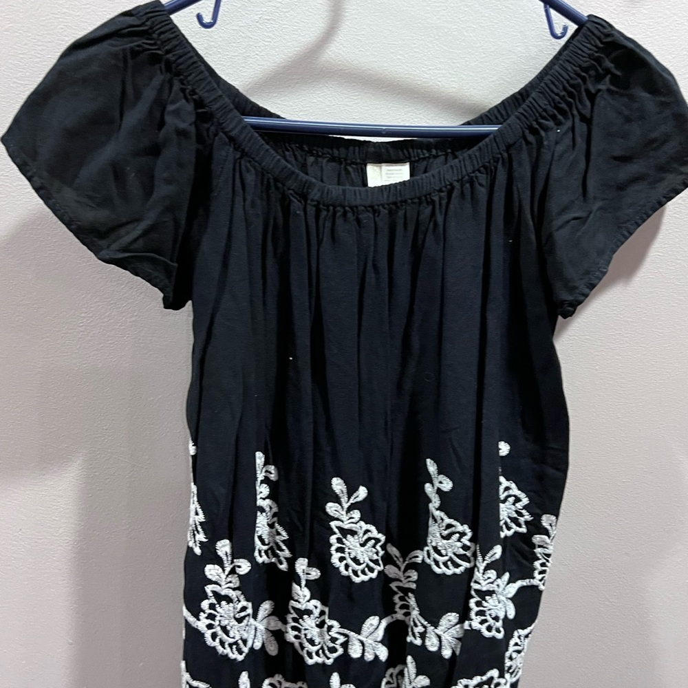 Black Off-Shoulder Shirt with White Floral Embroidery
